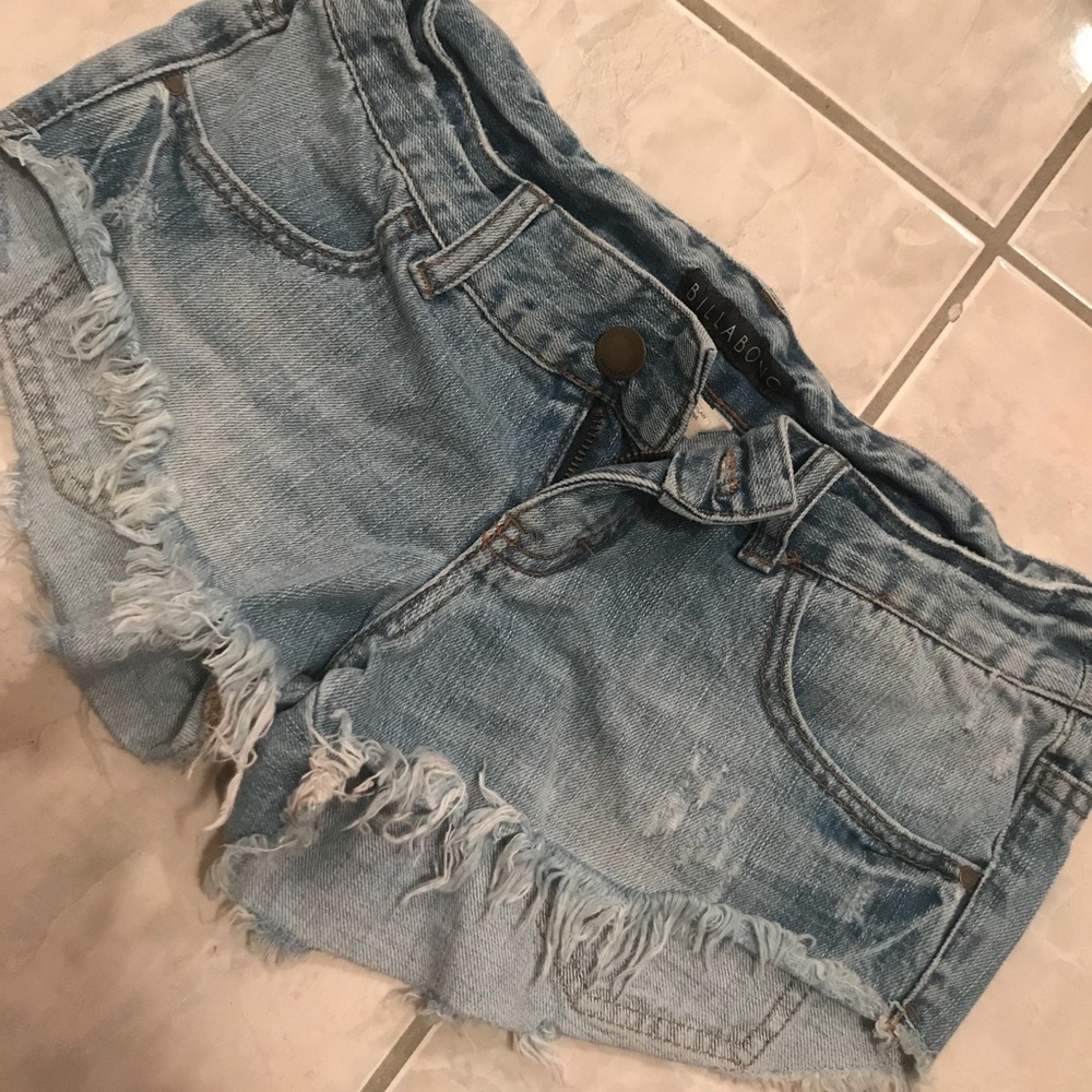 Billabong cut off jean shorts